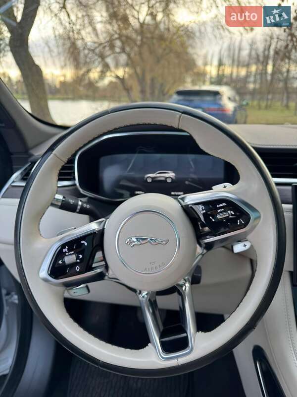 Внедорожник / Кроссовер Jaguar F-Pace 2021 в Ровно