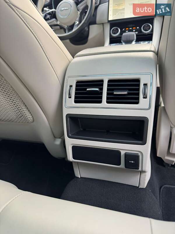 Внедорожник / Кроссовер Jaguar F-Pace 2021 в Ровно