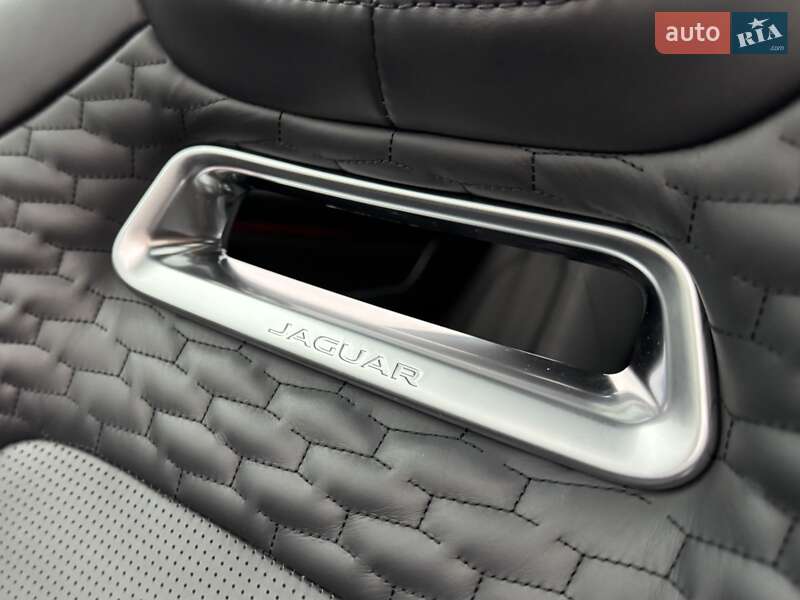 Внедорожник / Кроссовер Jaguar F-Pace 2021 в Киеве фото 41 Внедорожник / Кроссовер Jaguar F-Pace 2021 в Киеве