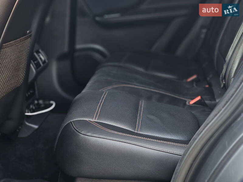 Внедорожник / Кроссовер Jaguar F-Pace 2017 в Киеве фото 15 Внедорожник / Кроссовер Jaguar F-Pace 2017 в Киеве