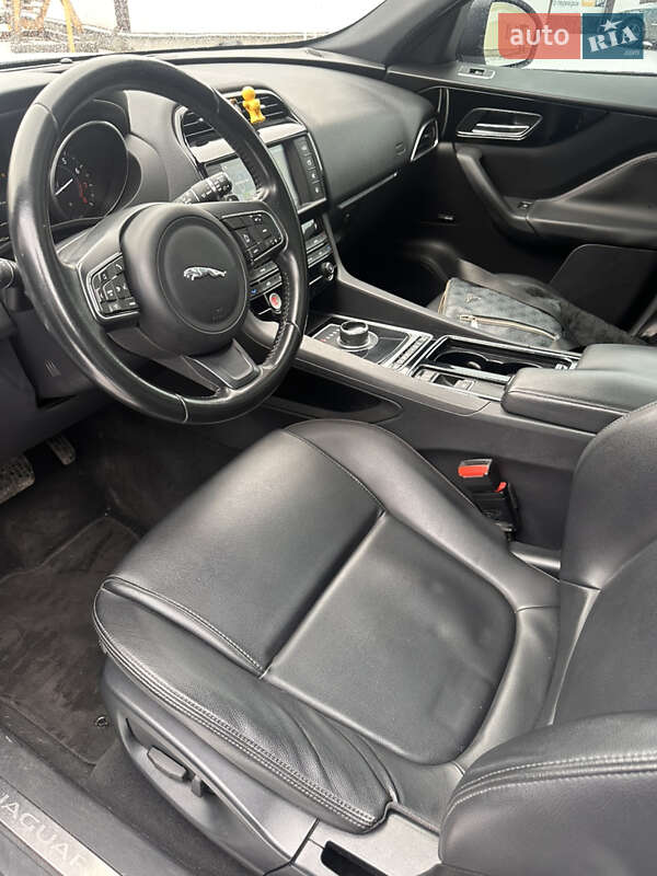 Внедорожник / Кроссовер Jaguar F-Pace 2017 в Чернигове фото 16 Внедорожник / Кроссовер Jaguar F-Pace 2017 в Чернигове