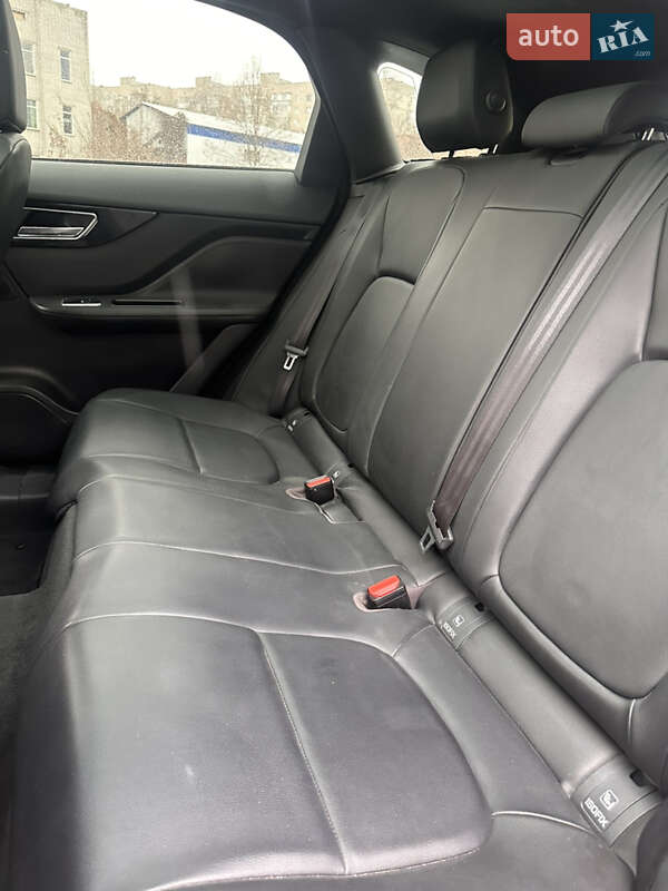 Внедорожник / Кроссовер Jaguar F-Pace 2017 в Чернигове фото 22 Внедорожник / Кроссовер Jaguar F-Pace 2017 в Чернигове