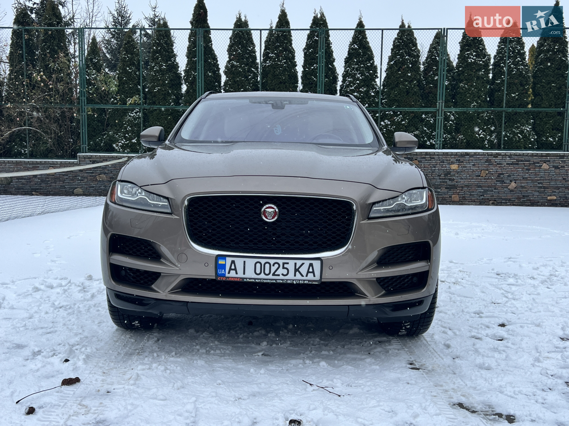 2016 Jaguar F-Pace - мініатюра 2