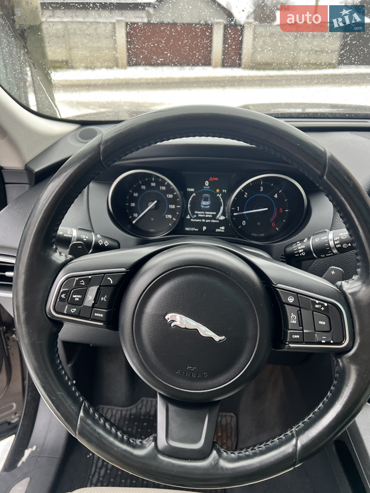 2016 Jaguar F-Pace - мініатюра 18