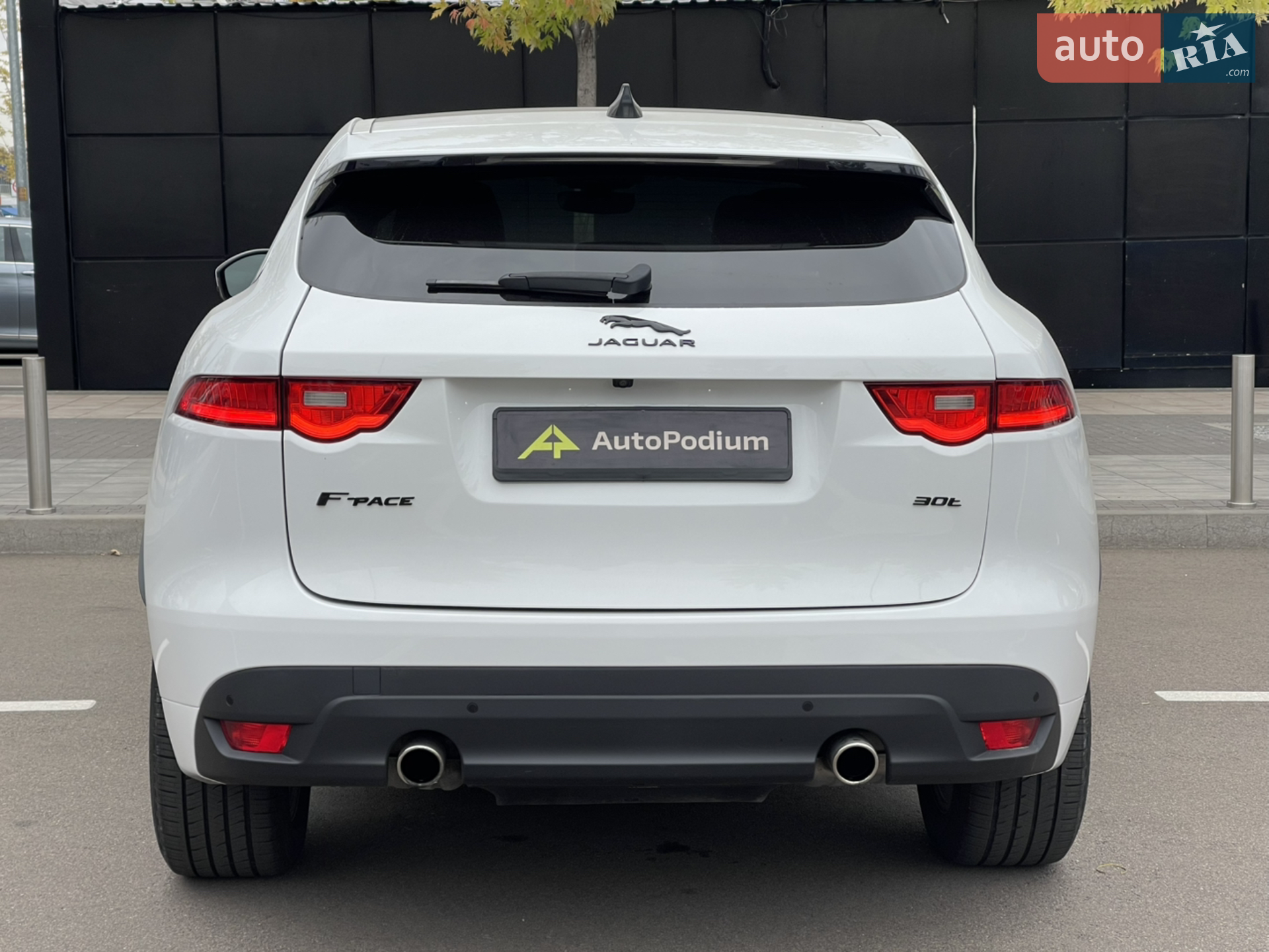 2019 Jaguar F-Pace - мініатюра 12