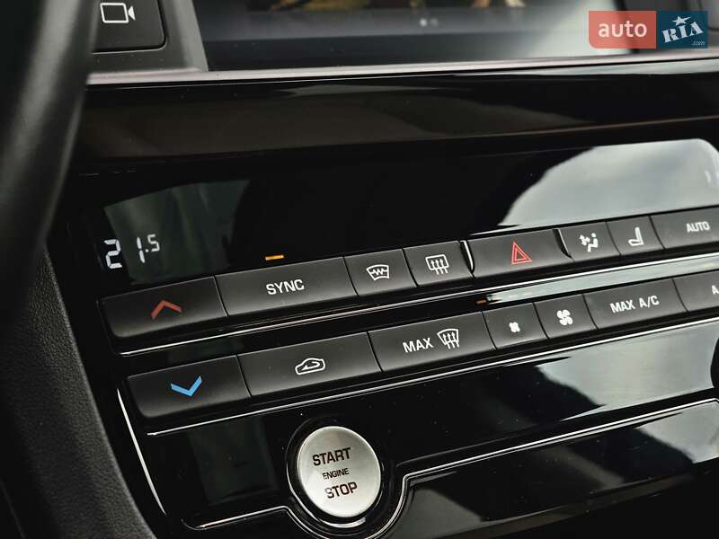 Внедорожник / Кроссовер Jaguar F-Pace 2017 в Львове