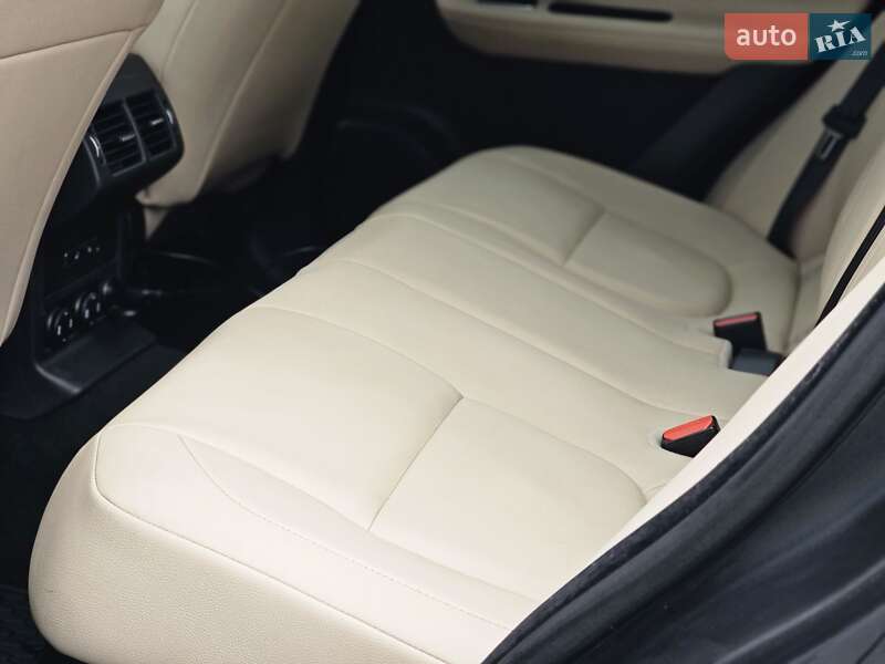 Внедорожник / Кроссовер Jaguar F-Pace 2017 в Львове