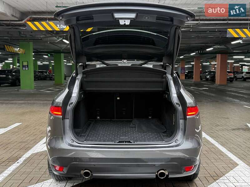 Внедорожник / Кроссовер Jaguar F-Pace 2017 в Киеве