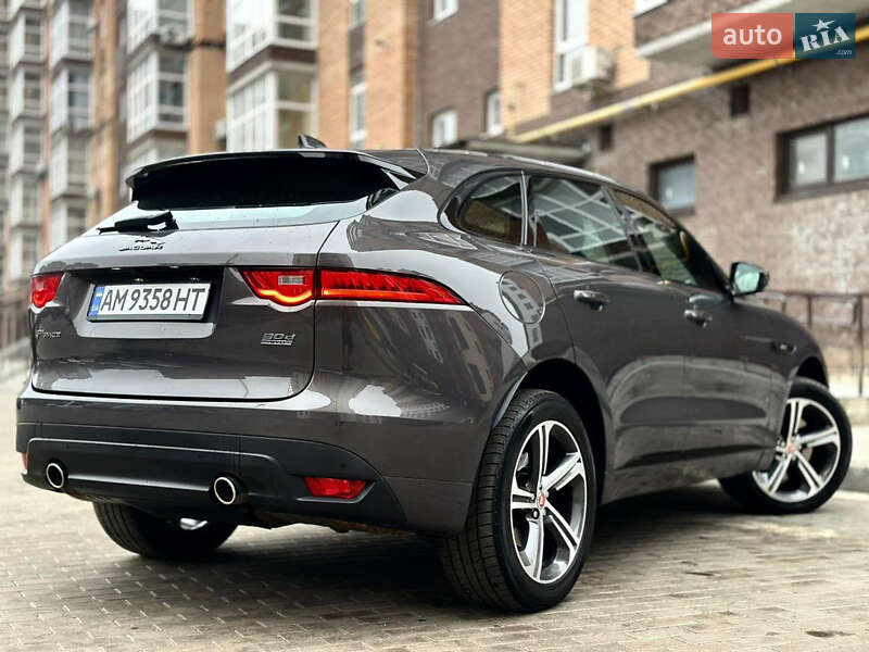 Внедорожник / Кроссовер Jaguar F-Pace 2016 в Житомире