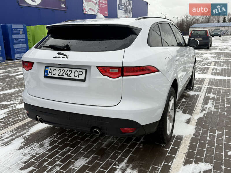 Внедорожник / Кроссовер Jaguar F-Pace 2017 в Нововолынске фото 9 Внедорожник / Кроссовер Jaguar F-Pace 2017 в Нововолынске