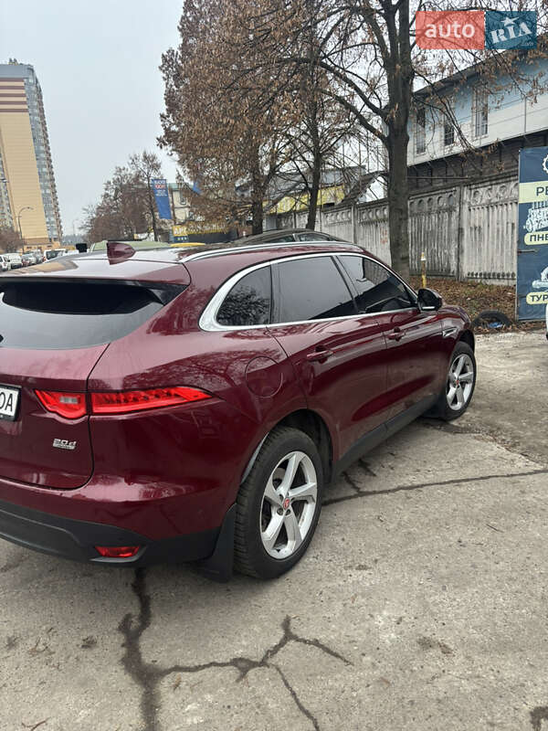 Внедорожник / Кроссовер Jaguar F-Pace 2016 в Киеве