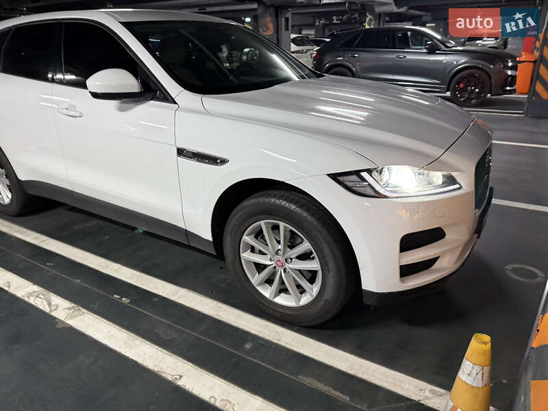 Внедорожник / Кроссовер Jaguar F-Pace 2017 в Киеве фото 8 Внедорожник / Кроссовер Jaguar F-Pace 2017 в Киеве