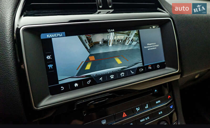 Внедорожник / Кроссовер Jaguar F-Pace 2017 в Киеве фото 19 Внедорожник / Кроссовер Jaguar F-Pace 2017 в Киеве