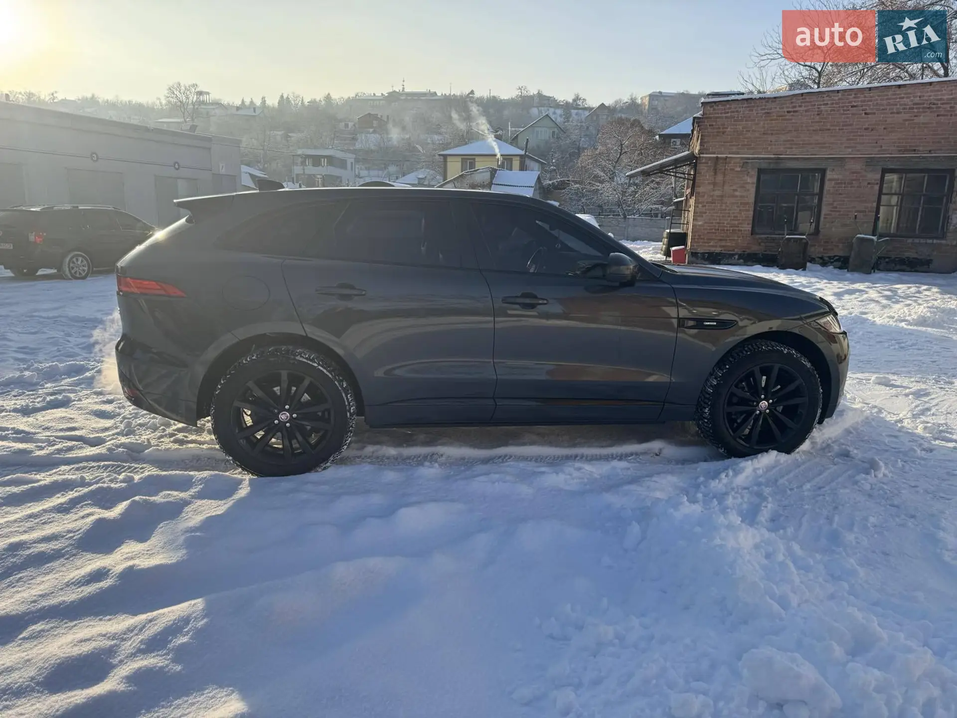2017 Jaguar F-Pace - мініатюра 13