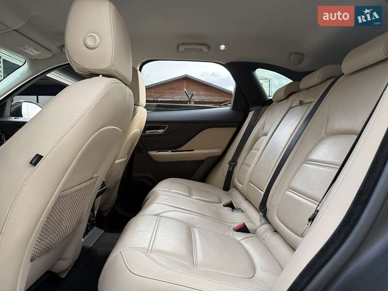 Внедорожник / Кроссовер Jaguar F-Pace 2017 в Ивано-Франковске фото 12 Внедорожник / Кроссовер Jaguar F-Pace 2017 в Ивано-Франковске