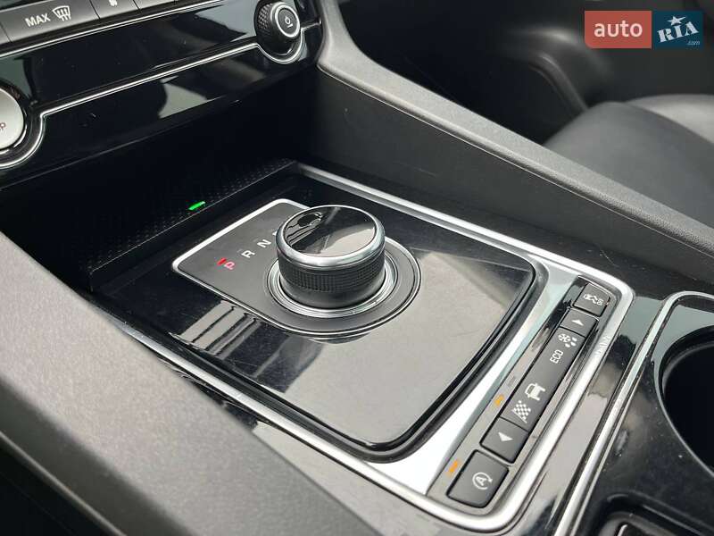 Внедорожник / Кроссовер Jaguar F-Pace 2017 в Киеве фото 26 Внедорожник / Кроссовер Jaguar F-Pace 2017 в Киеве