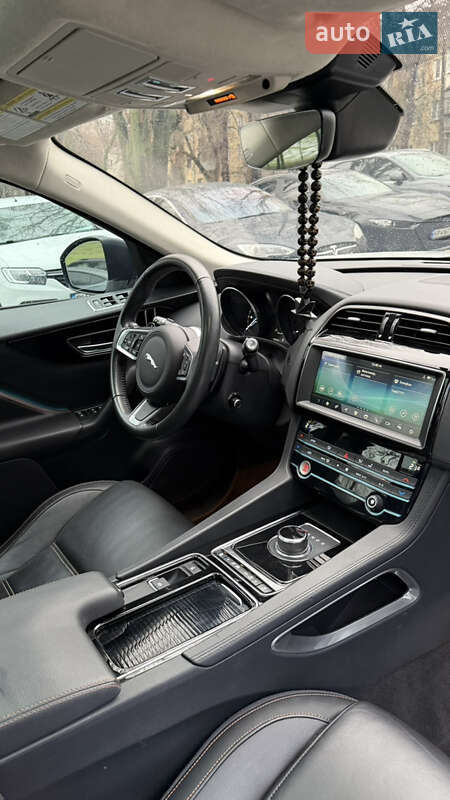 Внедорожник / Кроссовер Jaguar F-Pace 2019 в Запорожье