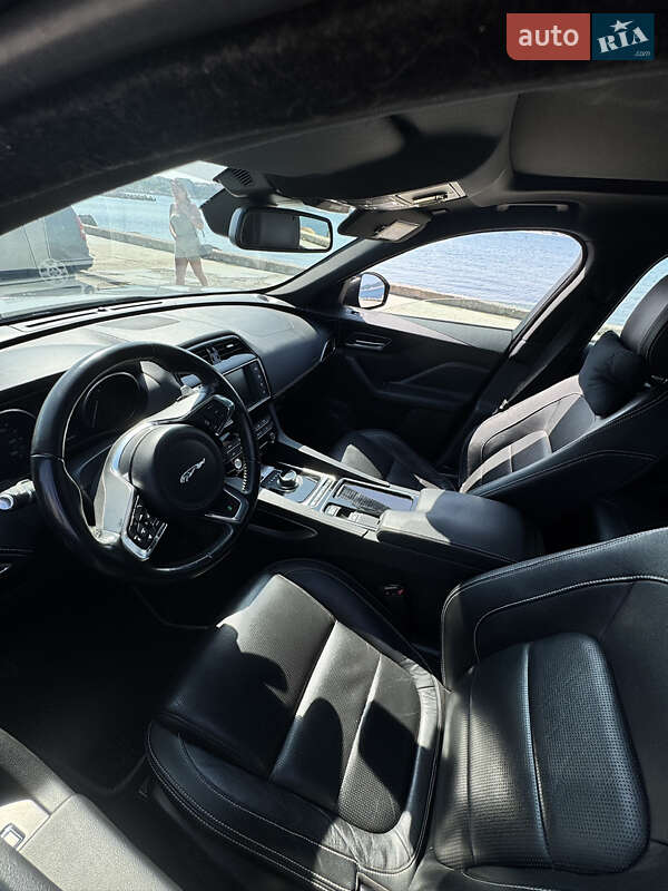 Внедорожник / Кроссовер Jaguar F-Pace 2018 в Черновцах фото 6 Внедорожник / Кроссовер Jaguar F-Pace 2018 в Черновцах