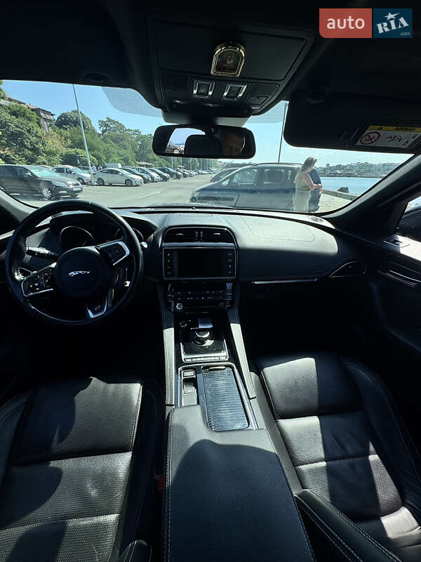 Внедорожник / Кроссовер Jaguar F-Pace 2018 в Черновцах фото 9 Внедорожник / Кроссовер Jaguar F-Pace 2018 в Черновцах