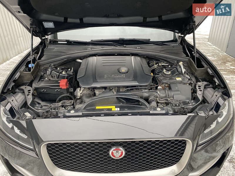 Внедорожник / Кроссовер Jaguar F-Pace 2017 в Харькове
