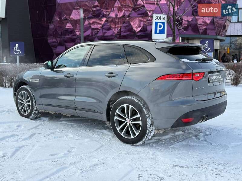Внедорожник / Кроссовер Jaguar F-Pace 2016 в Киеве фото 4 Внедорожник / Кроссовер Jaguar F-Pace 2016 в Киеве