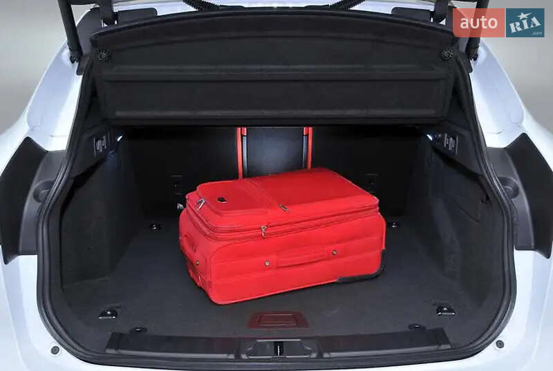 Внедорожник / Кроссовер Jaguar F-Pace 2016 в Каменец-Подольском