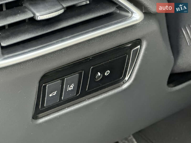 Внедорожник / Кроссовер Jaguar F-Pace 2017 в Ивано-Франковске фото 24 Внедорожник / Кроссовер Jaguar F-Pace 2017 в Ивано-Франковске