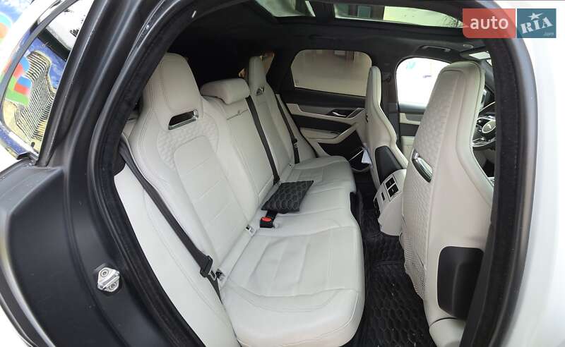 Внедорожник / Кроссовер Jaguar F-Pace 2022 в Чернигове