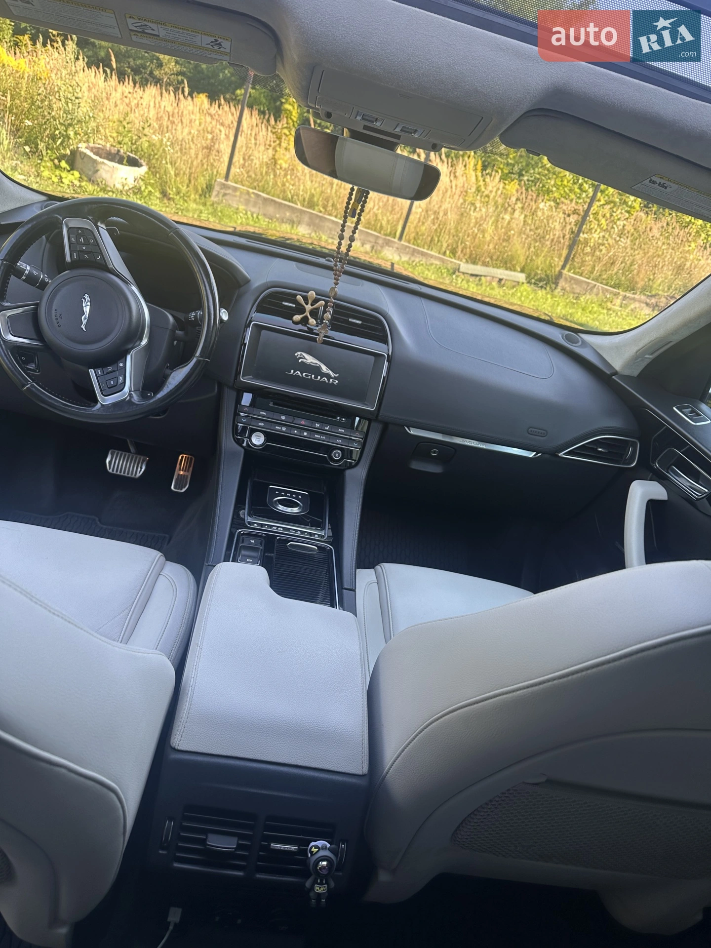 2018 Jaguar F-Pace - мініатюра 11