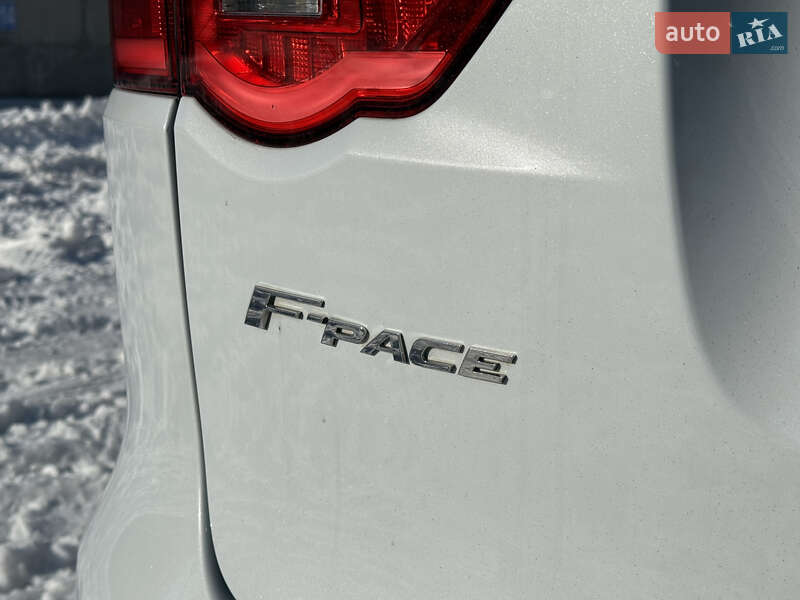 Позашляховик / Кросовер Jaguar F-Pace 2018 в Рівному