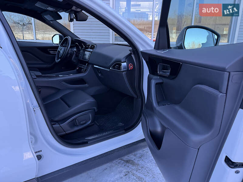 Позашляховик / Кросовер Jaguar F-Pace 2018 в Рівному