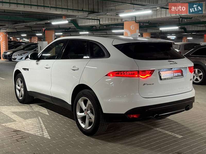 Позашляховик / Кросовер Jaguar F-Pace 2017 в Києві