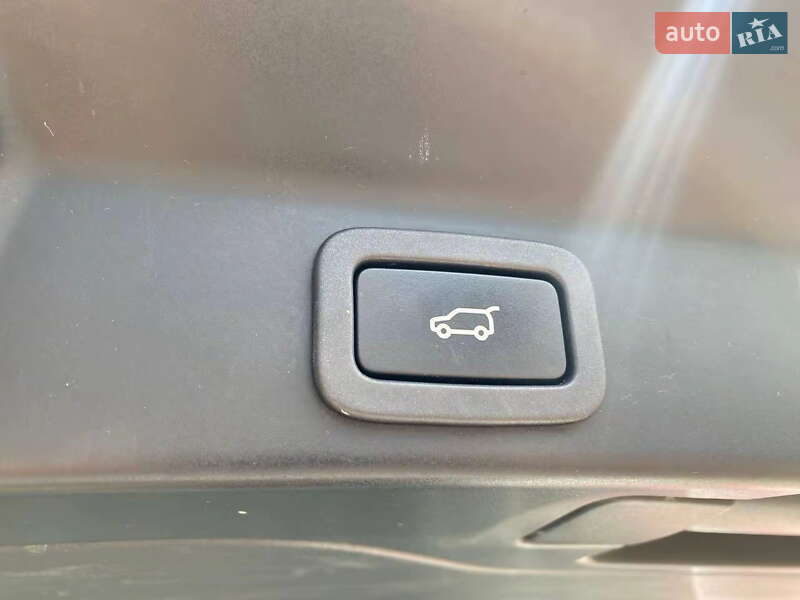 Внедорожник / Кроссовер Jaguar F-Pace 2017 в Киеве