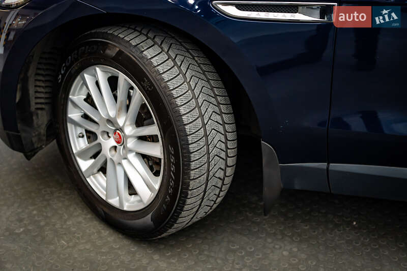 Внедорожник / Кроссовер Jaguar F-Pace 2017 в Киеве