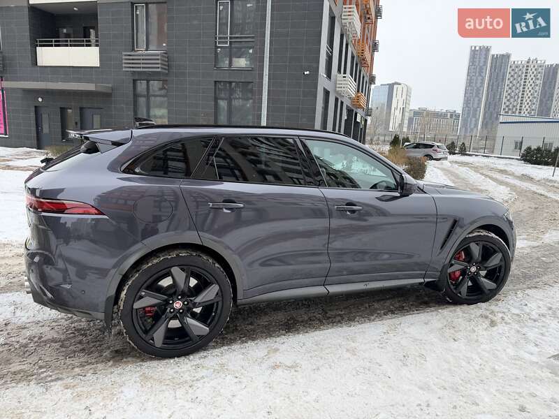 Внедорожник / Кроссовер Jaguar F-Pace 2021 в Киеве