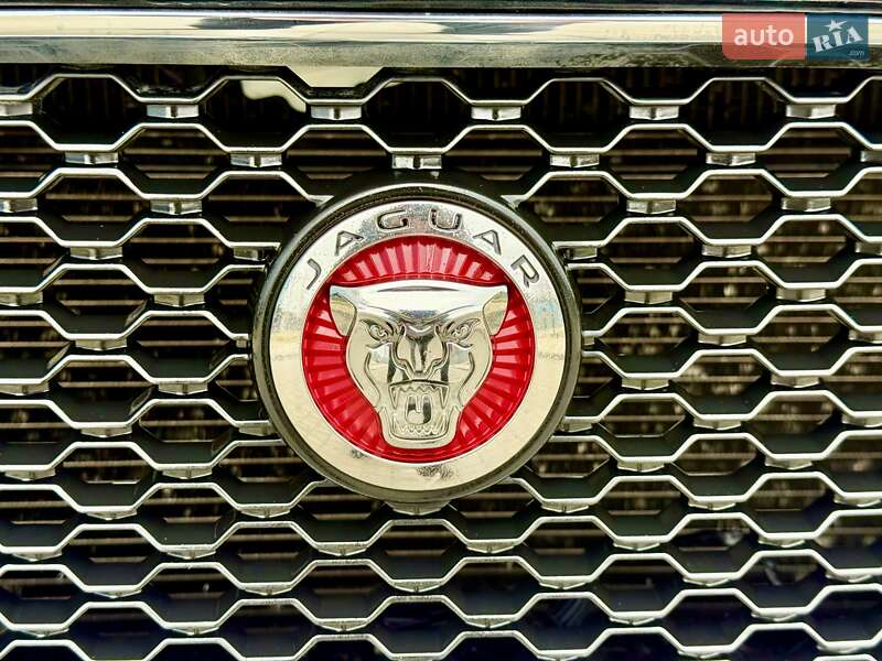 Внедорожник / Кроссовер Jaguar F-Pace 2016 в Одессе