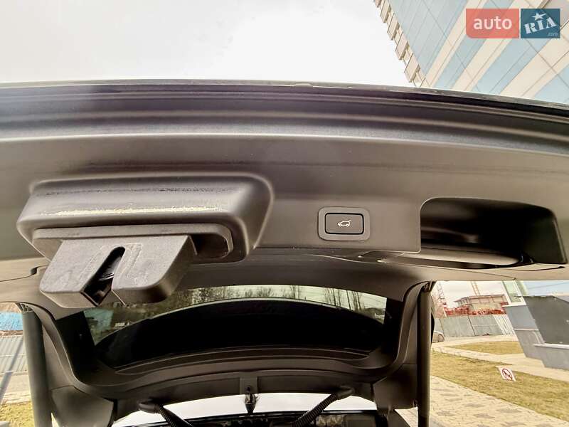 Внедорожник / Кроссовер Jaguar F-Pace 2016 в Одессе