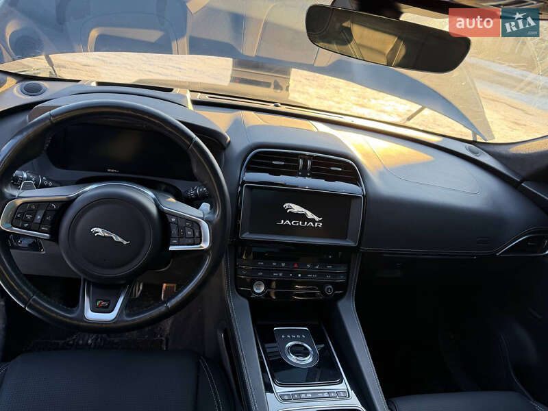 Внедорожник / Кроссовер Jaguar F-Pace 2018 в Броварах
