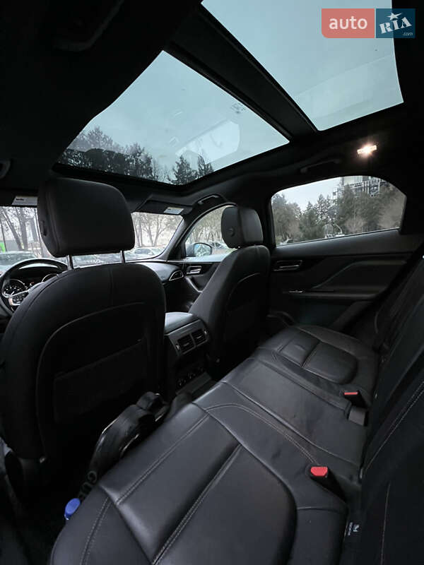 Позашляховик / Кросовер Jaguar F-Pace 2018 в Львові