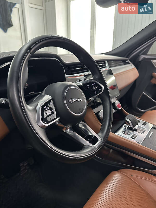 Позашляховик / Кросовер Jaguar F-Pace 2023 в Києві