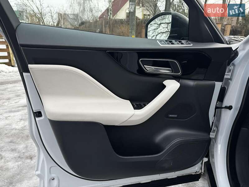 Внедорожник / Кроссовер Jaguar F-Pace 2018 в Киеве