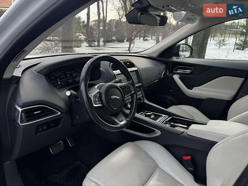 Внедорожник / Кроссовер Jaguar F-Pace 2018 в Киеве