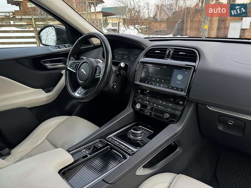 Внедорожник / Кроссовер Jaguar F-Pace 2018 в Киеве