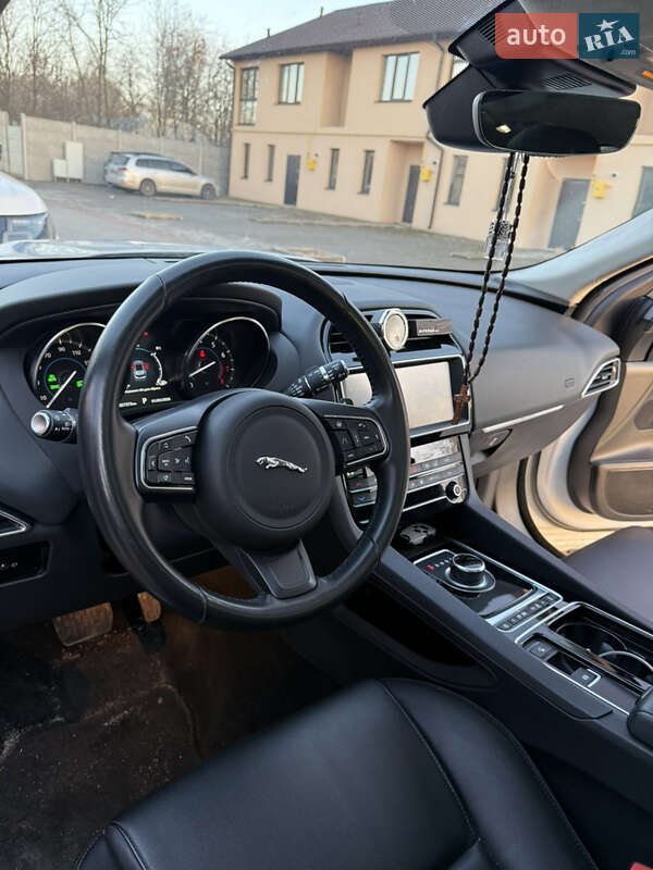 Внедорожник / Кроссовер Jaguar F-Pace 2019 в Запорожье фото 3 Внедорожник / Кроссовер Jaguar F-Pace 2019 в Запорожье
