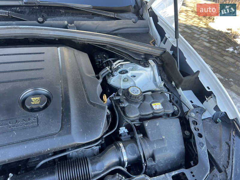 Внедорожник / Кроссовер Jaguar F-Pace 2016 в Хмельницком фото 9 Внедорожник / Кроссовер Jaguar F-Pace 2016 в Хмельницком