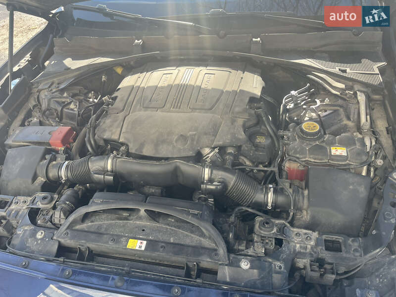 Позашляховик / Кросовер Jaguar F-Pace 2017 в Києві