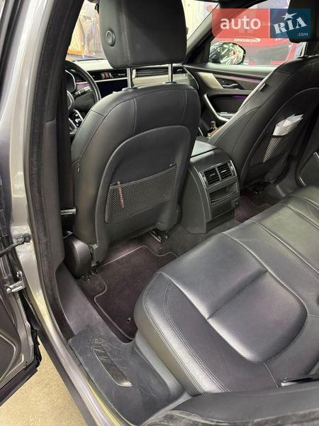 Внедорожник / Кроссовер Jaguar F-Pace 2021 в Черновцах