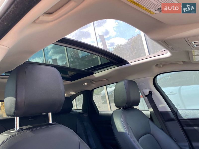 Внедорожник / Кроссовер Jaguar F-Pace 2017 в Киеве