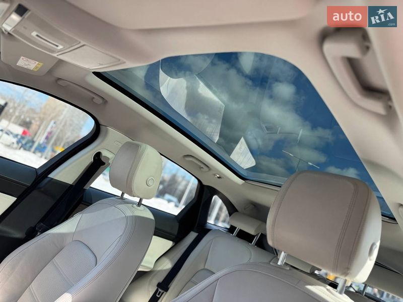 Внедорожник / Кроссовер Jaguar F-Pace 2016 в Киеве