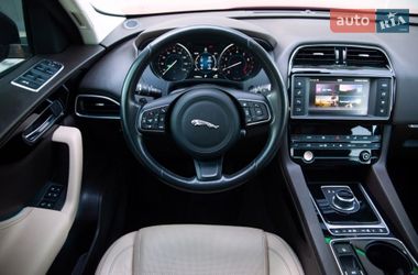 Внедорожник / Кроссовер Jaguar F-Pace 2016 в Киеве